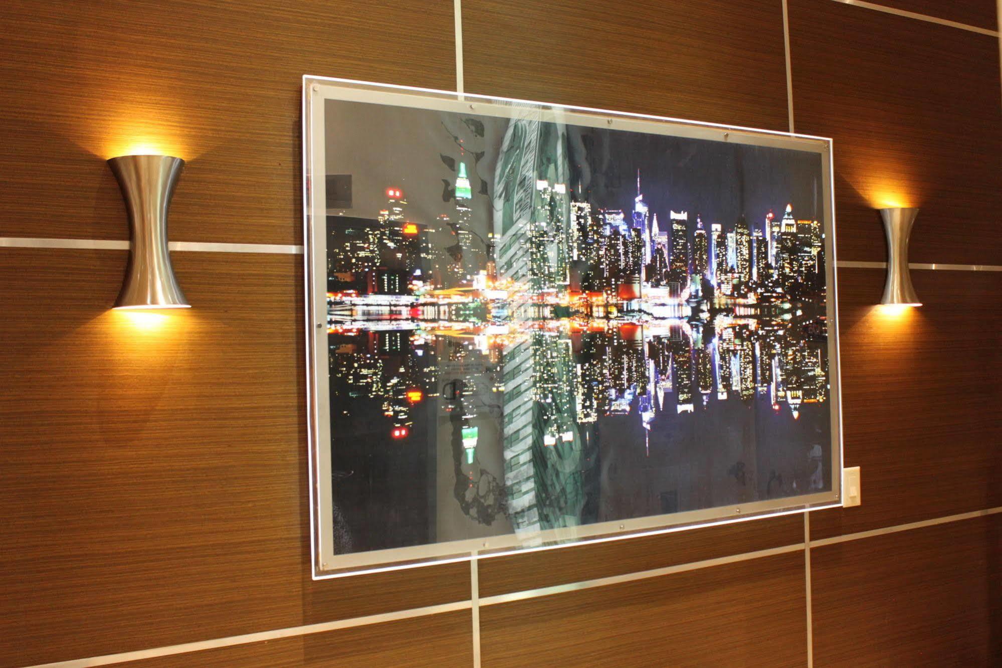 โรงแรมริชแลนด์ แอลอีเอส นิวยอร์ก ภายนอก รูปภาพ