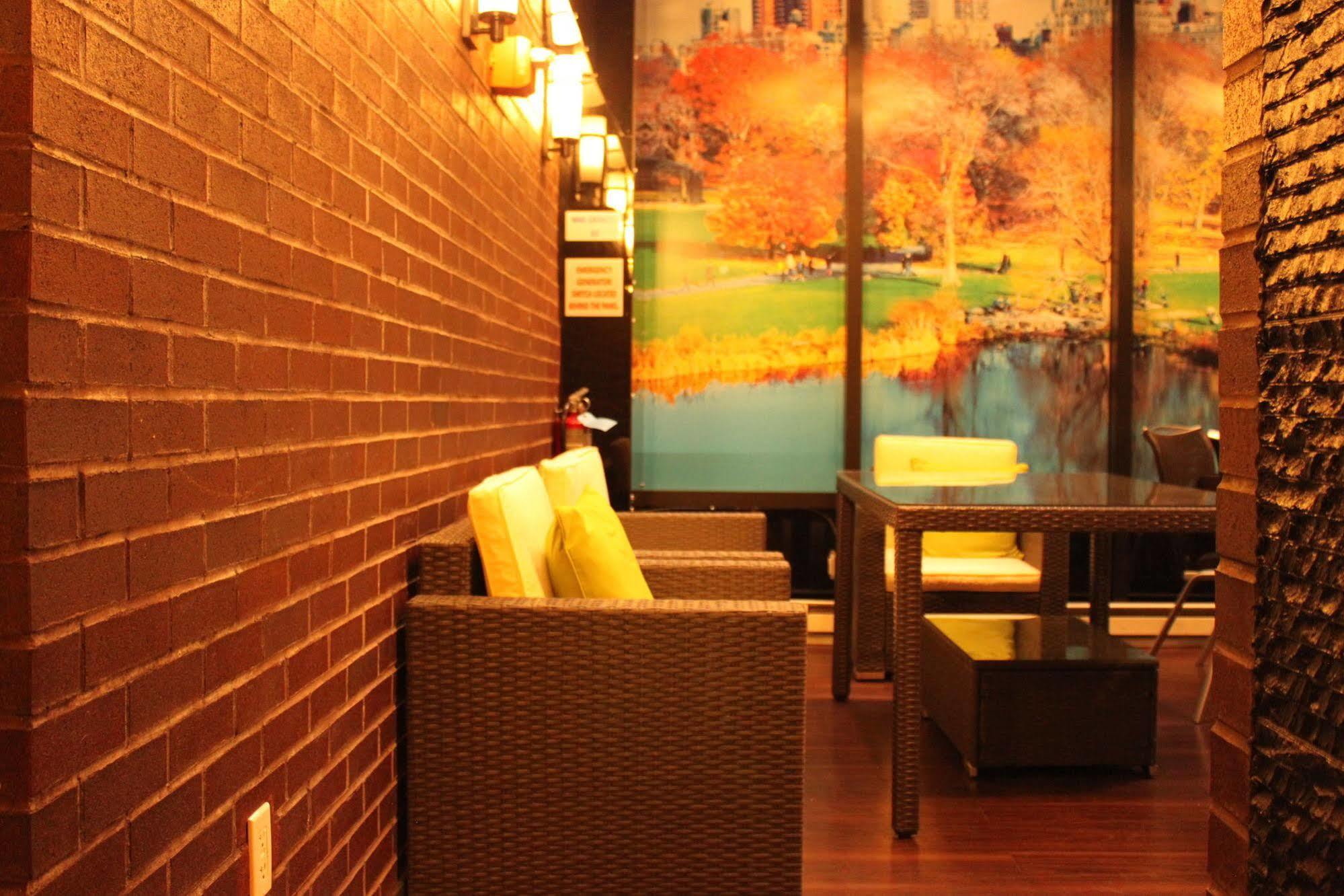 โรงแรมริชแลนด์ แอลอีเอส นิวยอร์ก ภายนอก รูปภาพ